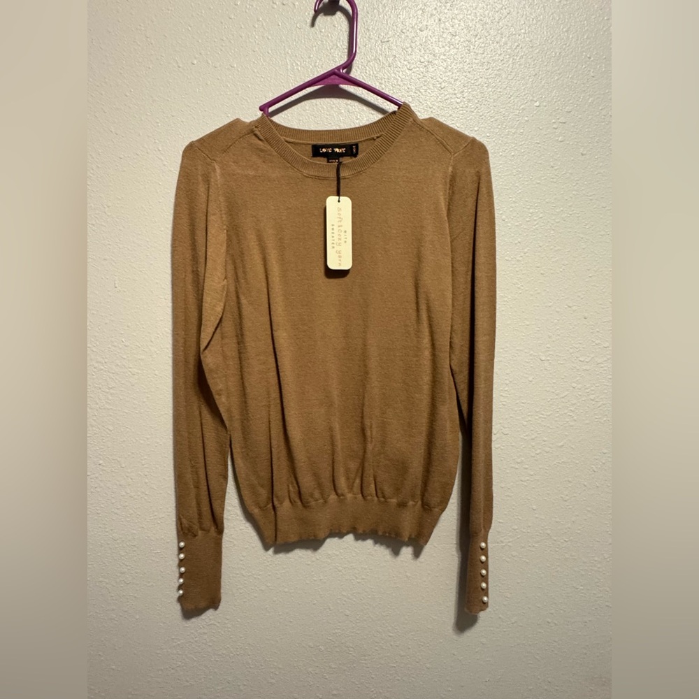 Sweater with pearl details